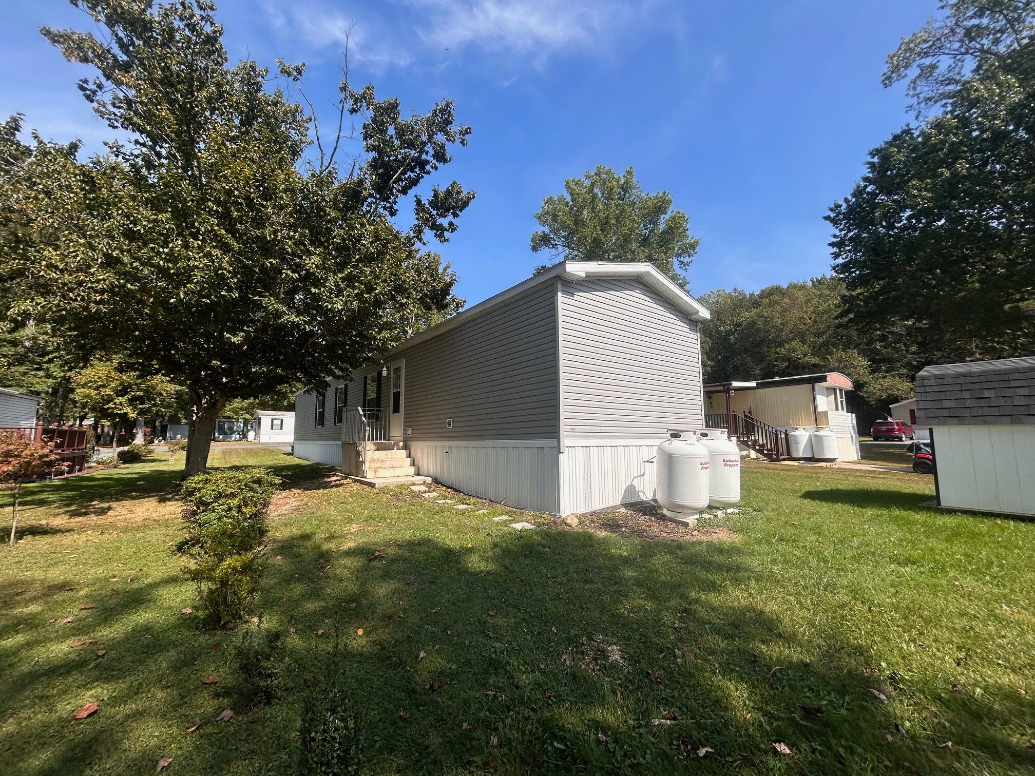 Building Photo - 28 Oak Tree Ln