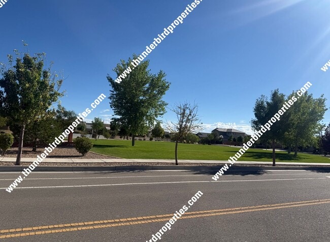 Building Photo - 2605 Stryker Road Southeast