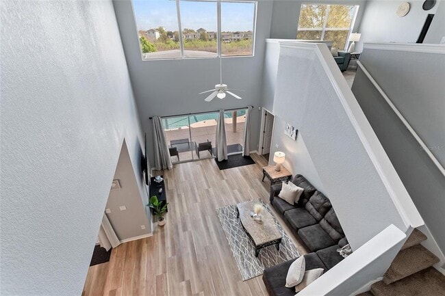 Building Photo - 546 Windsor Pl