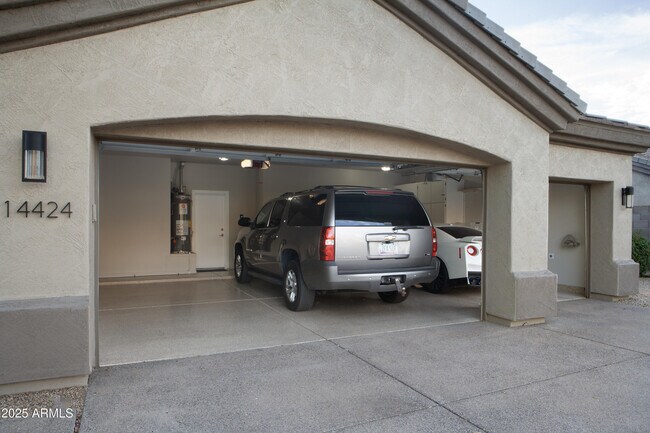 Building Photo - 14424 N 64th Pl