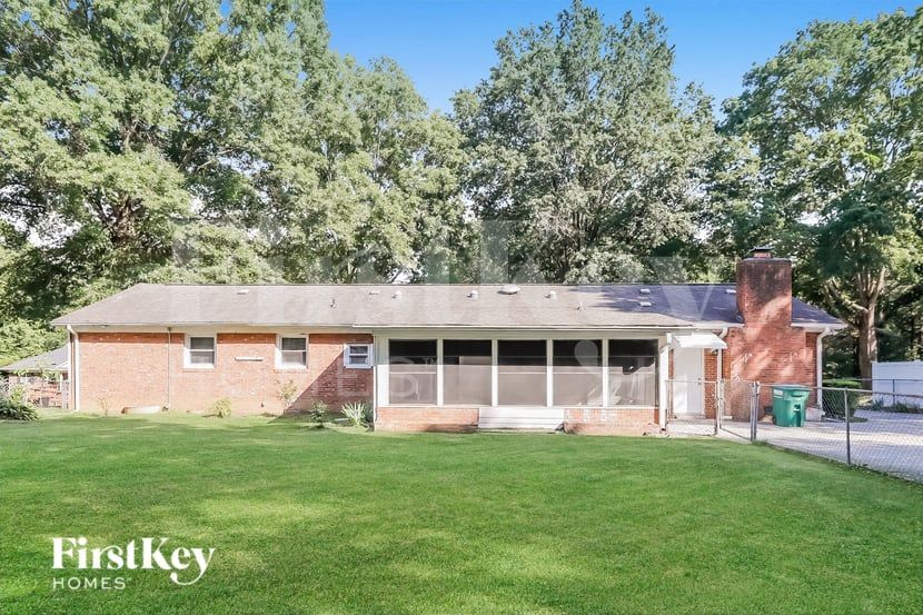 Building Photo - 120 Keowee Cir