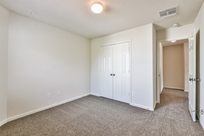 Building Photo - 29315 Hickory Terrace Dr