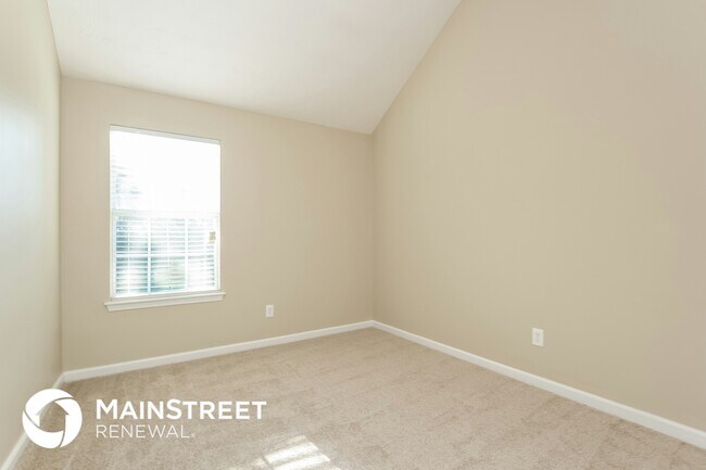 Building Photo - 6894 Smoke Ridge Dr