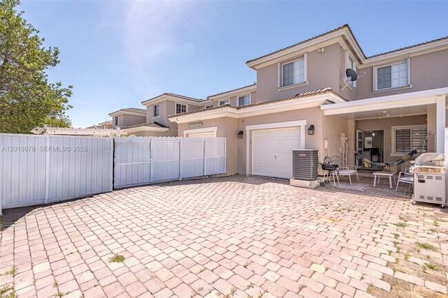 Building Photo - 14267 SW 272nd Ln