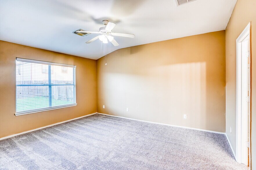 Building Photo - 8223 Wainwright Way