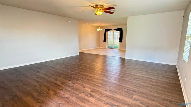 Building Photo - 144 Sagebrook Dr