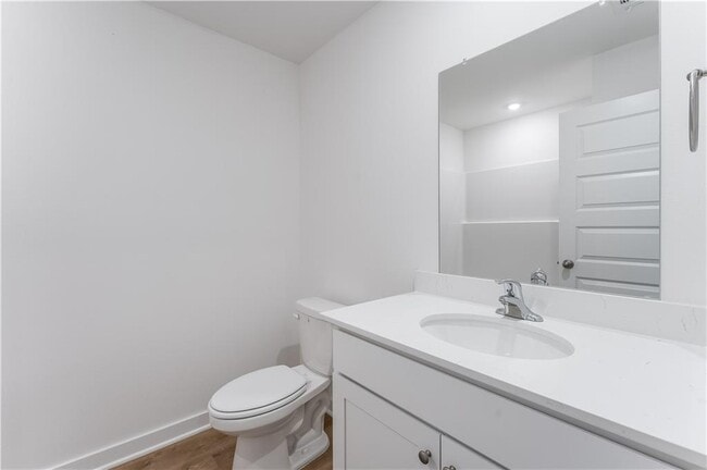 Building Photo - 103 S Maroon Ave