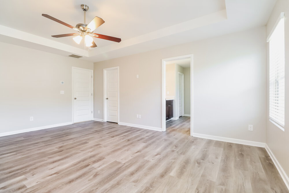 Building Photo - 1075 Lear Dr