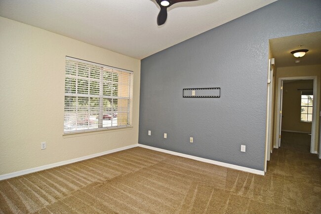 Building Photo - 864 Grand Regency Pointe