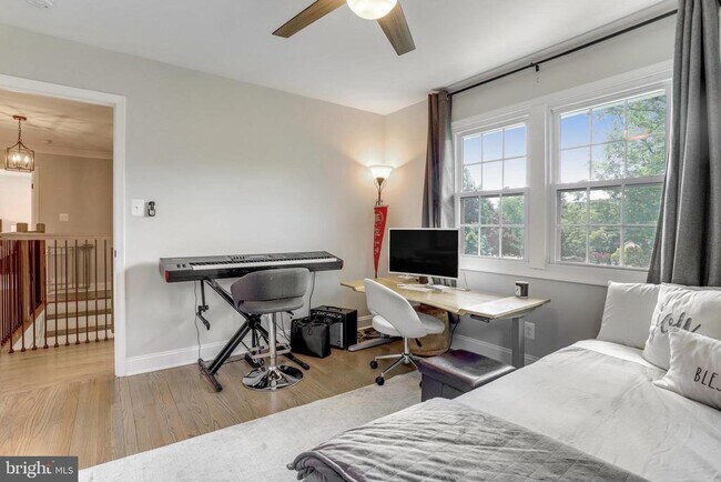 Building Photo - 5101 Redwing Dr