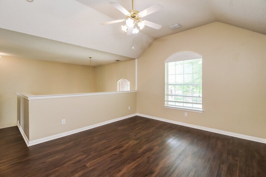 Building Photo - 1619 Marble Falls Dr