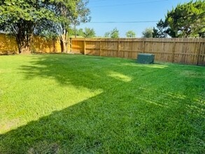 Building Photo - 4134 Almond Lake Dr