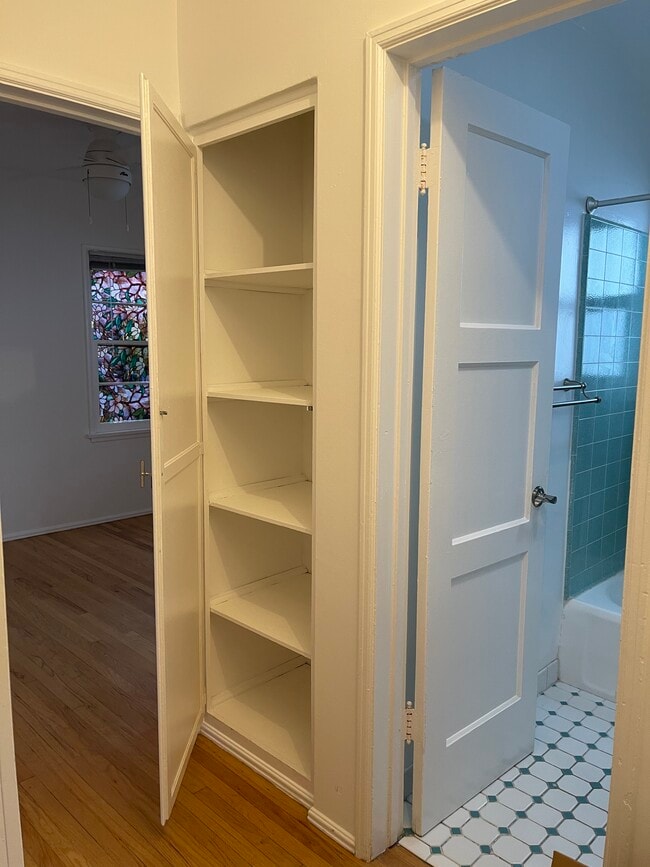 Linen closet - 1827 18th St