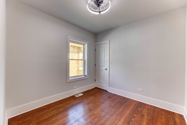 Building Photo - 2508 Kenilworth Ave