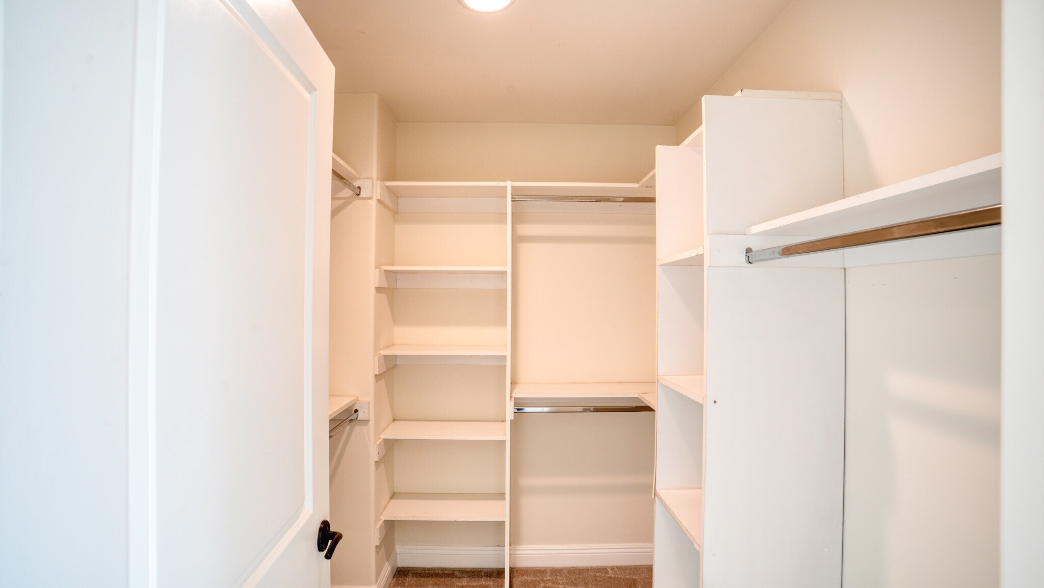 Building Photo - 10752 Hortense St