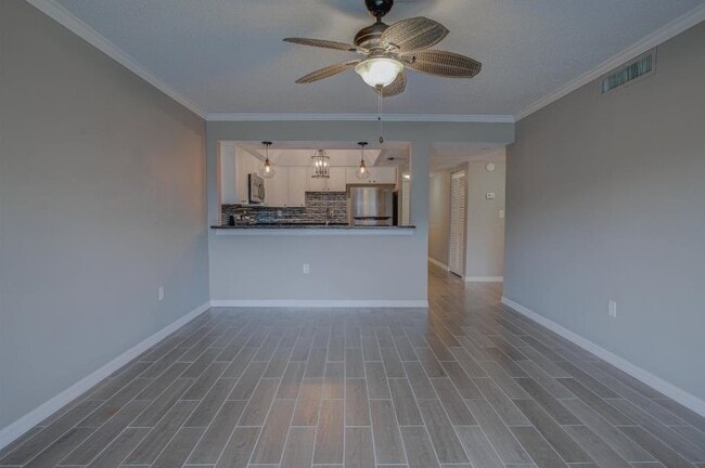 Building Photo - 7175-7A1a A1A S