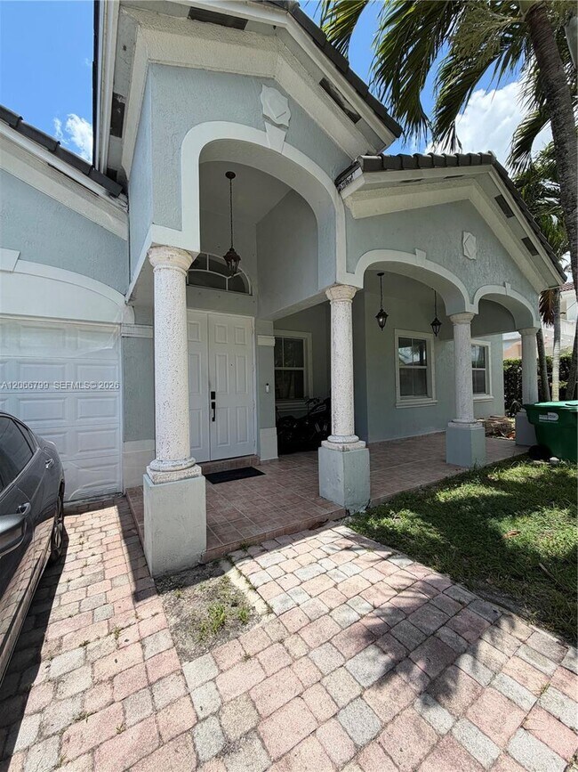 Building Photo - 8208 SW 166th Pl