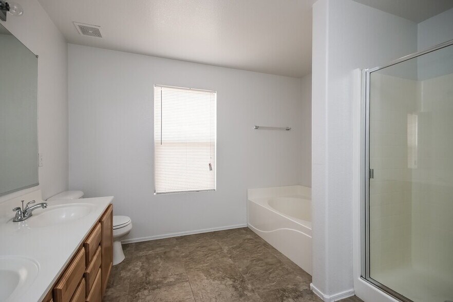 Building Photo - 9415 Virginia Ave