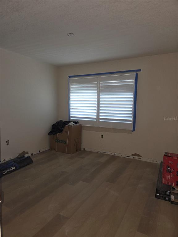 Building Photo - 103 1st St E