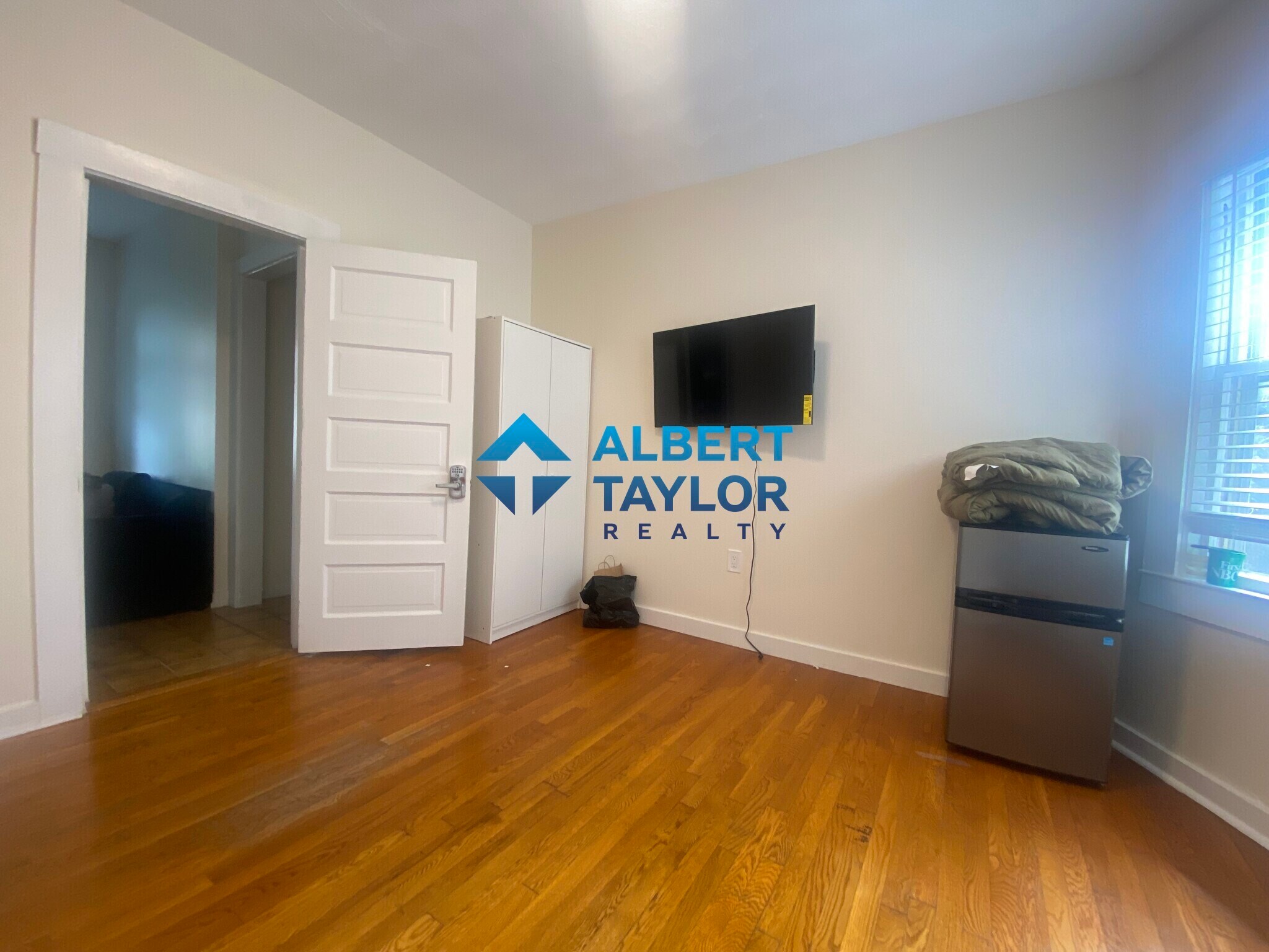 Building Photo - 18 Sawyer Ter