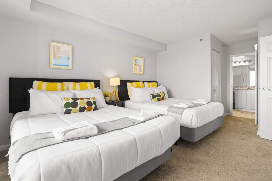 Building Photo - 401 12th St S