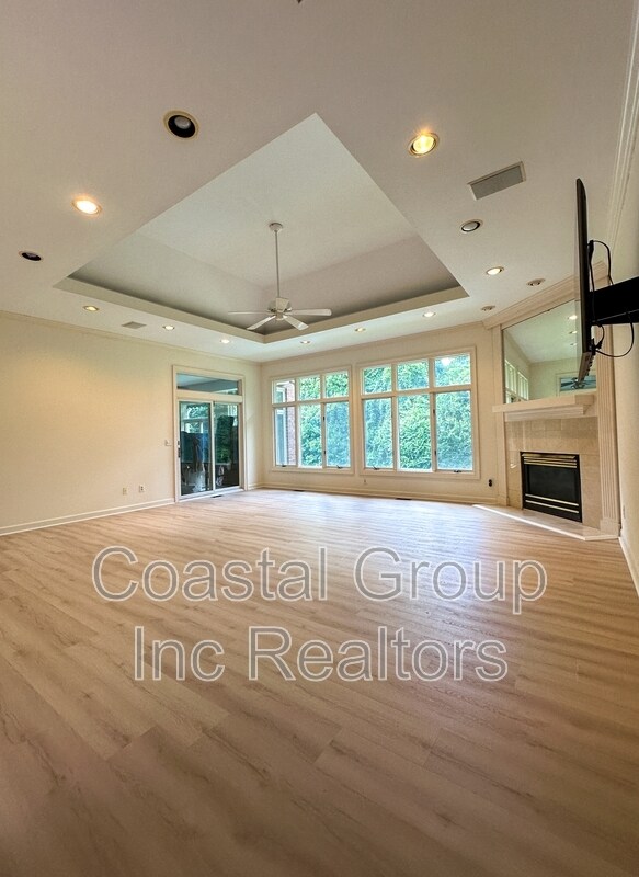 Building Photo - 1661 Spring House Trail