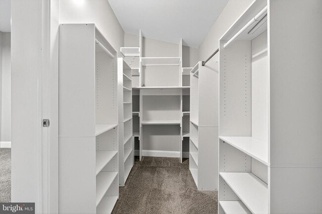 Building Photo - 2417 Washington St