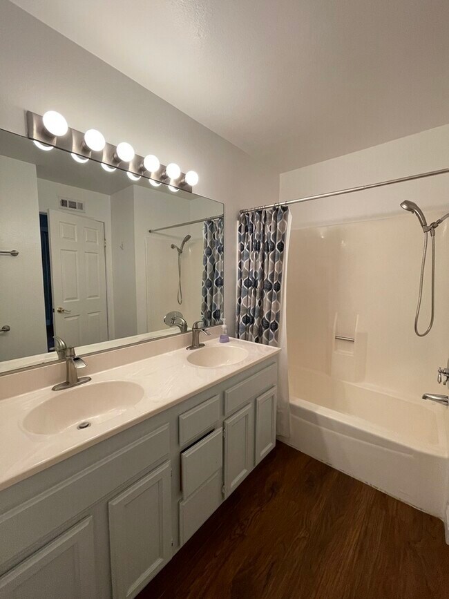 Building Photo - 1245 Tierra Luna