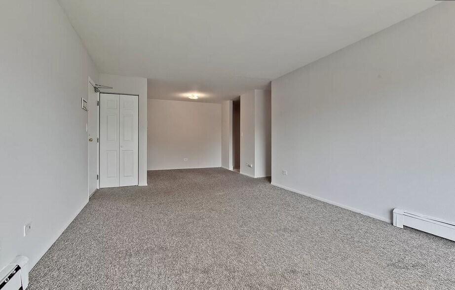Building Photo - 1453 N Winslowe Dr