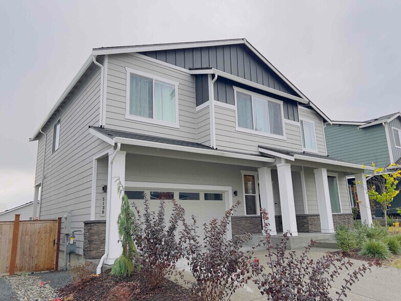 Building Photo - 5130 86th Ave NE