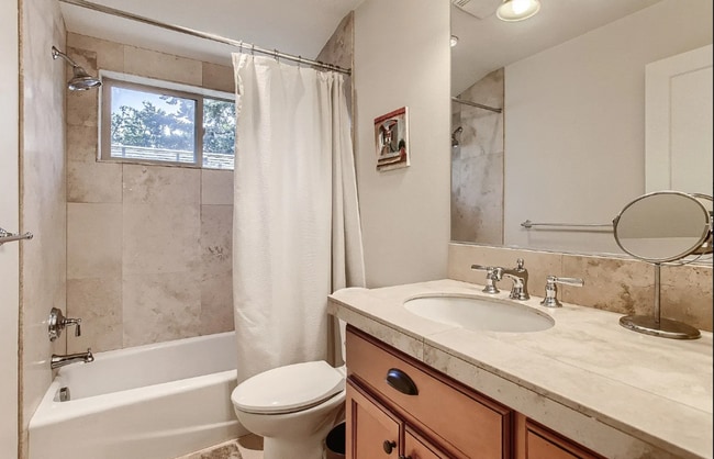 Building Photo - *Coming Soon!!* Fabulous Bright Townhome in the Heart of Downtown Lake Oswego.