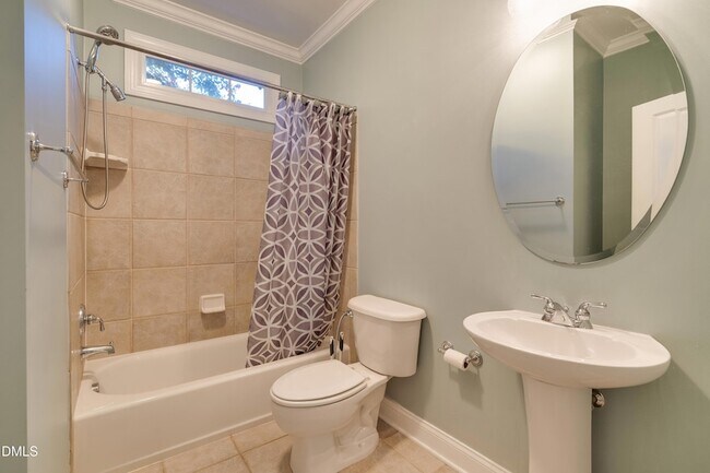 Building Photo - 117 Buckhurst Dr