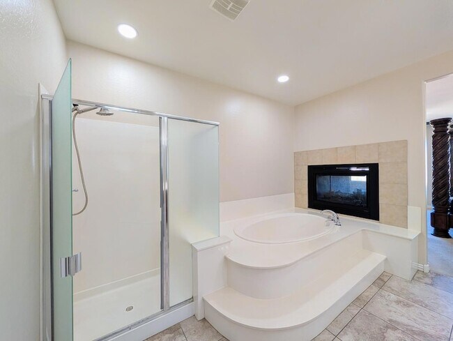 Building Photo - 27321 N Gidiyup Trail