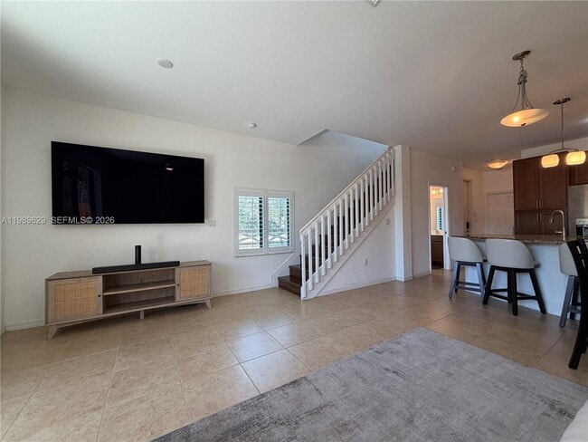 Building Photo - 6330 S Station Square