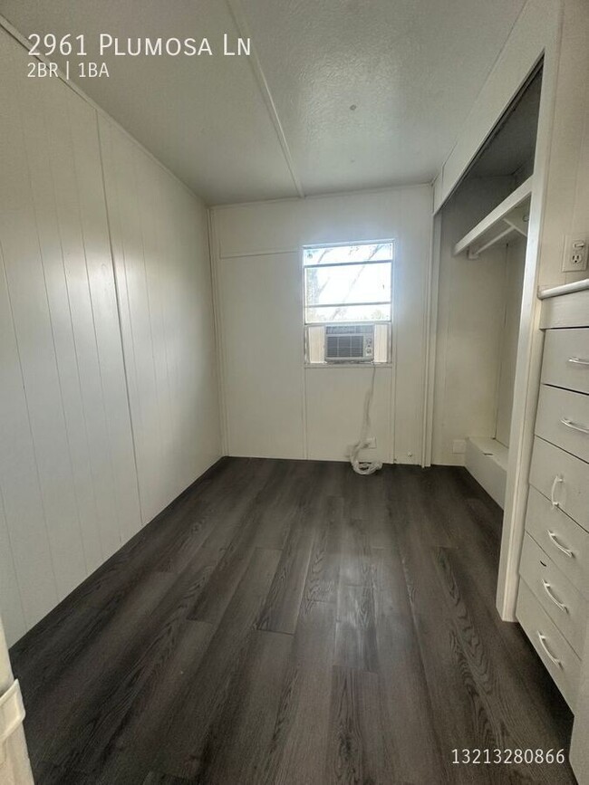 Building Photo - 2961 Plumosa Ln