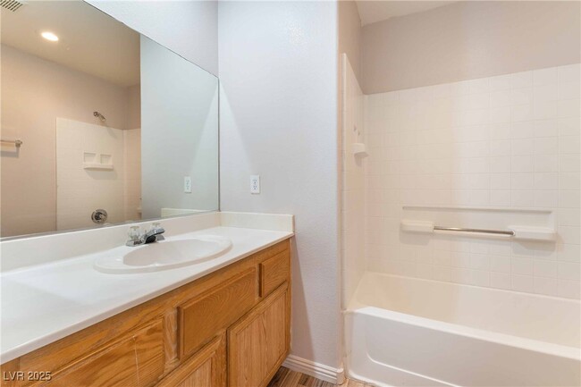 Building Photo - 3684 Hidden Beach Ct