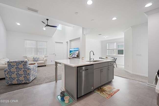 Building Photo - 8746 Sand dollar Dr