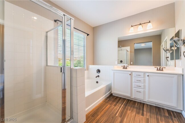 Building Photo - 11901 Luna Del Mar Ln