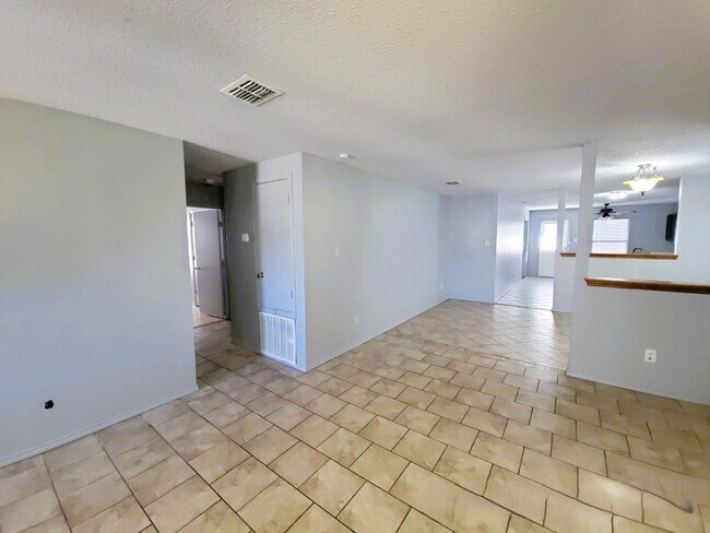 Building Photo - 1330 Blazing Star Trail