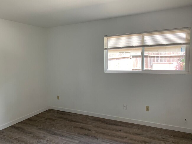 Building Photo - 2915 PARK