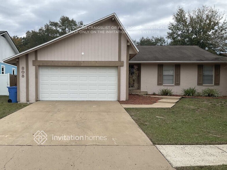 Primary Photo - 808 Black Knight Dr
