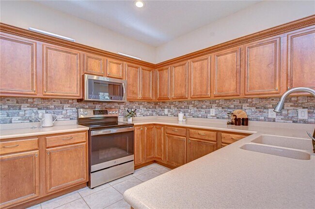 Building Photo - 8005 Shaddock Pl