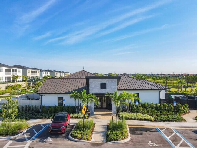 Building Photo - 8899 Cabot Cliffs Dr