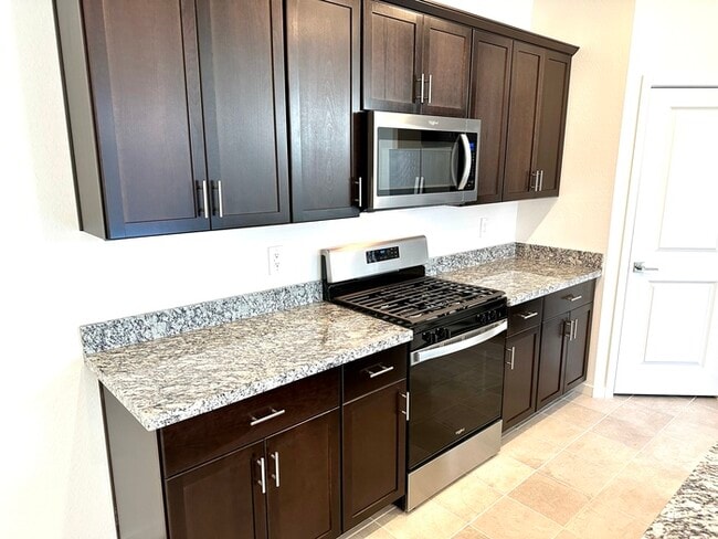 Building Photo - Almost new 4 bedroom home in Hurley Ranch