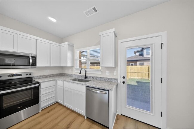 Building Photo - 603 Cosmos St