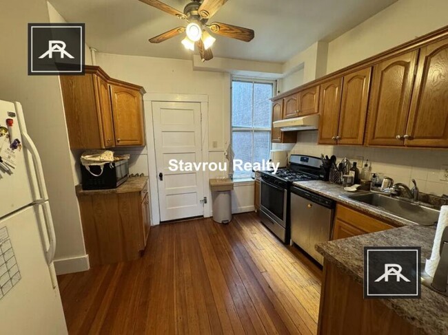 Building Photo - 3 bedroom in Brookline MA 02445