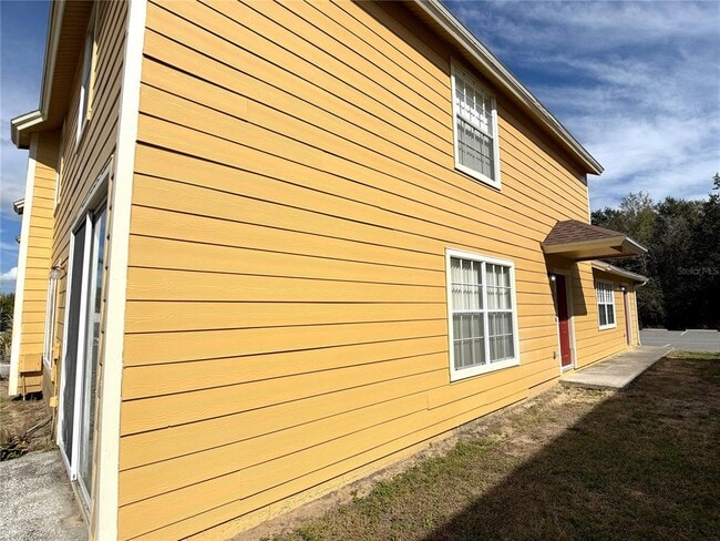 Building Photo - 501 Coconut Palm Way