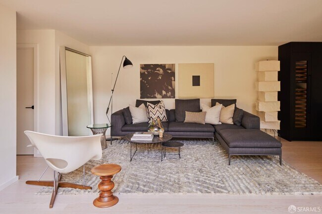 Building Photo - 169 Amber Dr