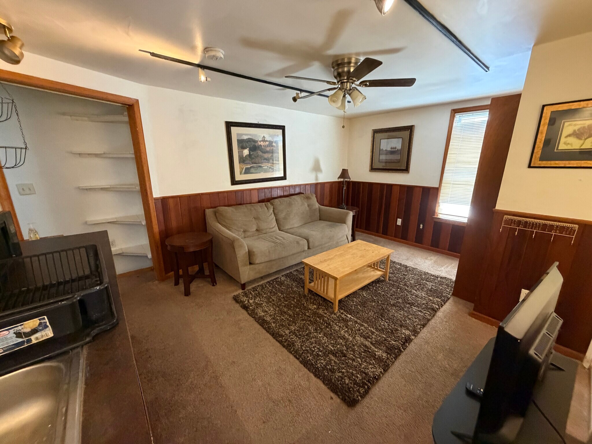 Building Photo - 18 S Marion Ave