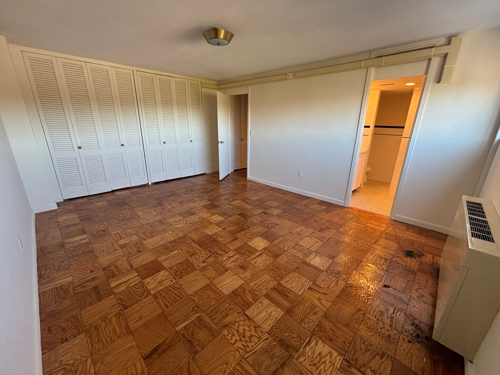 Building Photo - 16 Monmouth Ct